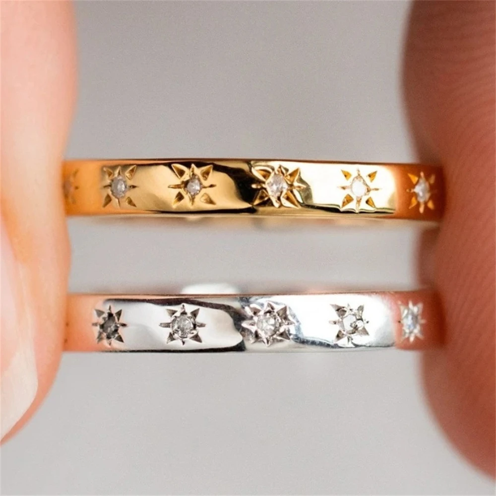 Fashion Simple Metal Rings For Women Shiny CS Stone Gold Silver Geometry Accessories Couple Rings Unisex Finger Jewelry For Gift
Fashion Simple Metal Rings For Women Shiny CS Stone Gold Silver Geometry Accessories Couple Rings Unisex Finger Jewelry For Gift