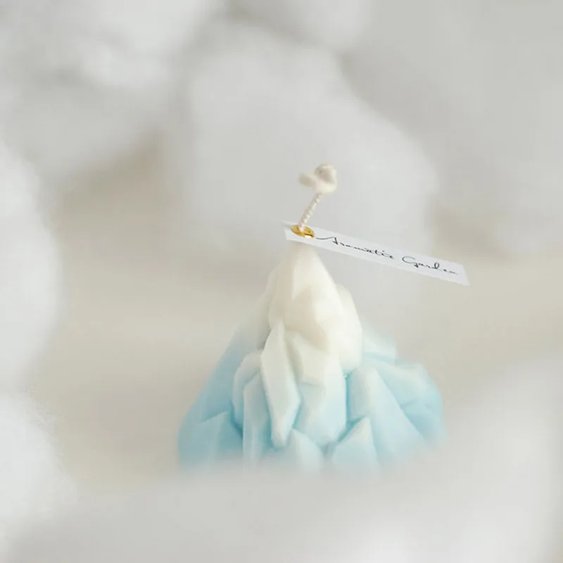 Romantic Birthday Scented Candles Christmas Pillar Snow Mountain Cute Candles Soy Wax Blue Swieca Zapachowa Home Decor 50LZ
Romantic Birthday Scented Candles Christmas Pillar Snow Mountain Cute Candles Soy Wax Blue Swieca Zapachowa Home Decor 50LZ