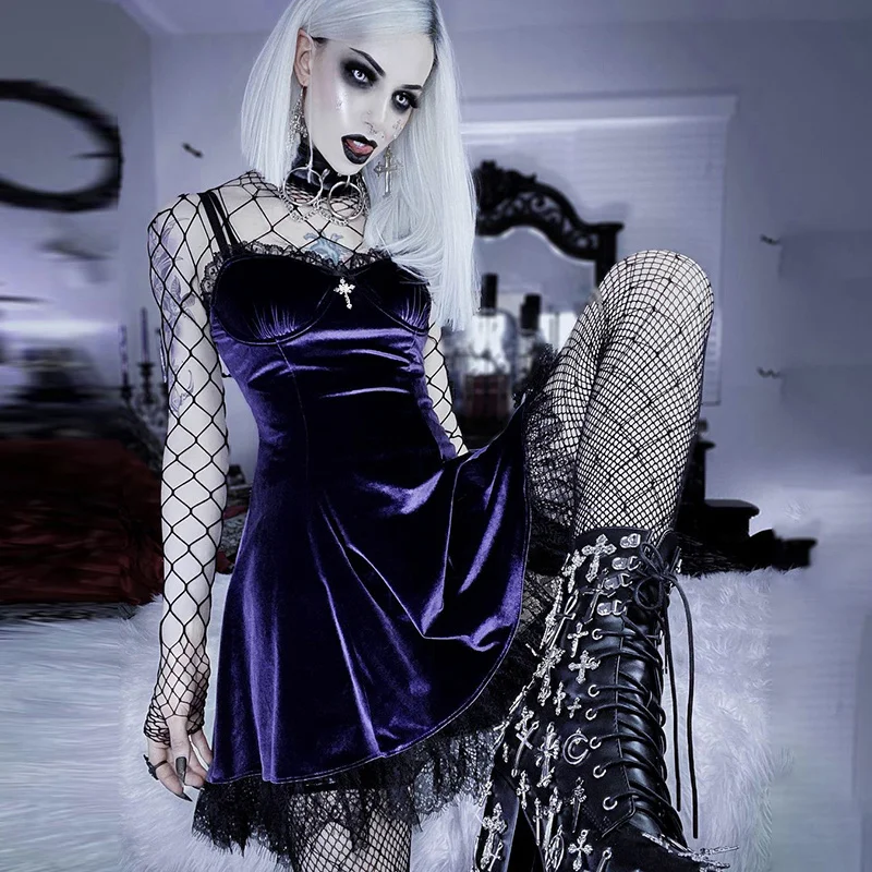 Punk Sexy Lace Splice Velvet Strap Dress Women 2023 Dark Gothic Hepburn Small Black Dress Cosplay Dress
Punk Sexy Lace Splice Velvet Strap Dress Women 2023 Dark Gothic Hepburn Small Black Dress Cosplay Dress