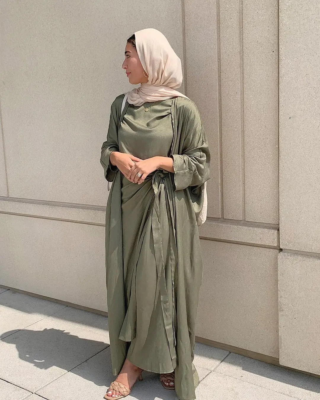 Мусульманское платье Djellaba, 3 предмета, элегантные длинные мусульманские Абайи, Женская скромная одежда, костюмы
Мусульманское платье Djellaba, 3 предмета, элегантные длинные мусульманские Абайи, Женская скромная одежда, костюмы