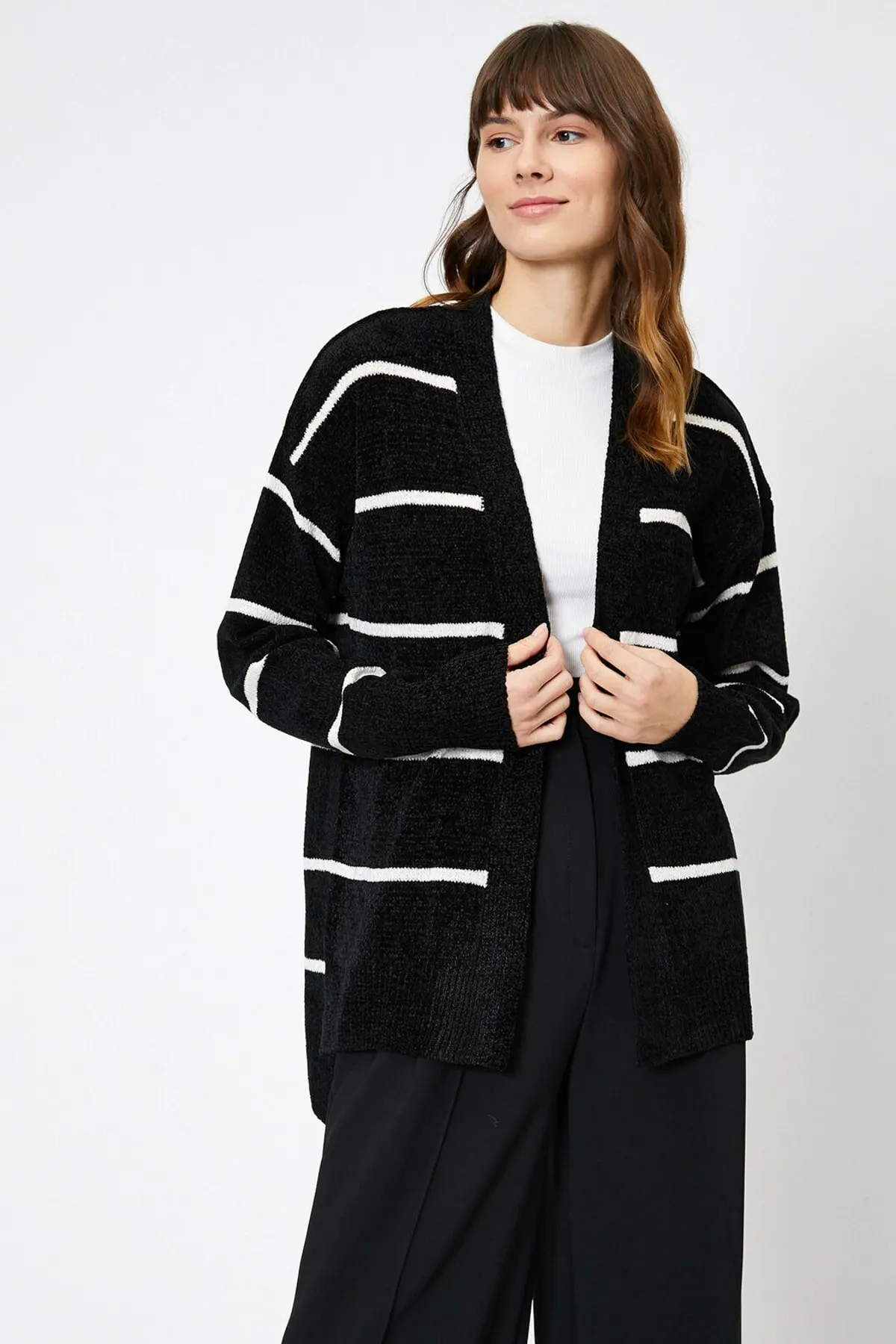 Женский кардиган в полоску, спортивная одежда, повседневный трикотажный кардиган высокого качества, свободный свитер, свитер, джемпер
Женский кардиган в полоску, спортивная одежда, повседневный трикотажный кардиган высокого качества, свободный свитер, свитер, джемпер