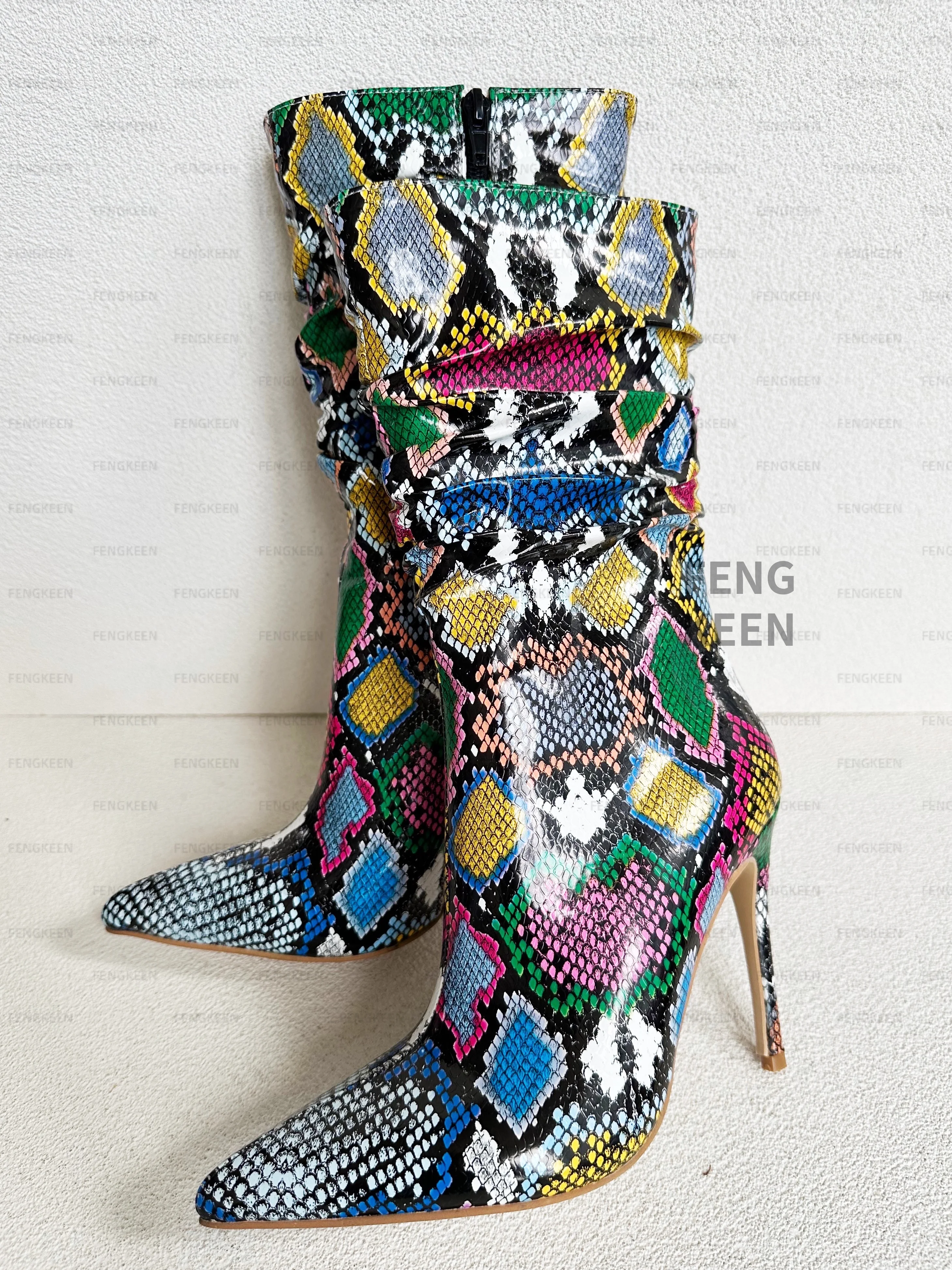 FENGKEEN Handmade Women's Men Stiletto Big Large Size Designer Colorful Snake Python Microfiber Ankle High Heeled Boots Bootie
FENGKEEN Handmade Women's Men Stiletto Big Large Size Designer Colorful Snake Python Microfiber Ankle High Heeled Boots Bootie