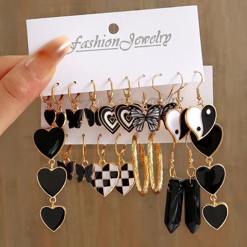 Earrings Women New Personality Black and White Earrings Sets Womens Plaid Earring Set Heart Shaped Earrings Metal Sets Earrings
Earrings Women New Personality Black and White Earrings Sets Womens Plaid Earring Set Heart Shaped Earrings Metal Sets Earrings