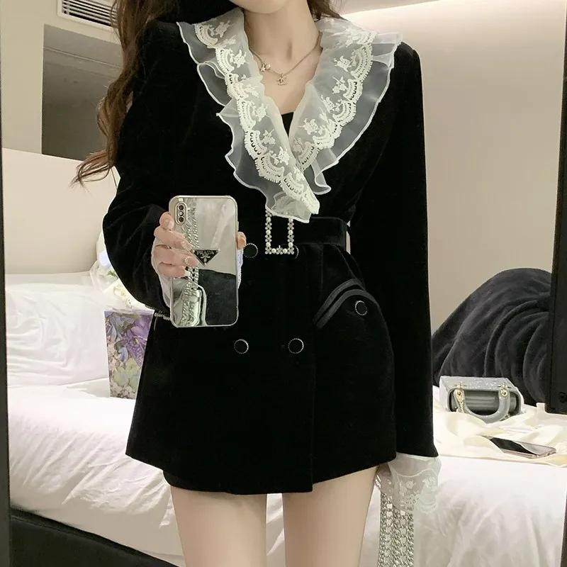 Women's Velvet Lace Ruffle Collar Jacket Spring Summer Vintage Black Double Breasted Long Sleeve Outwear Lady Chic Jacket Top
Women's Velvet Lace Ruffle Collar Jacket Spring Summer Vintage Black Double Breasted Long Sleeve Outwear Lady Chic Jacket Top