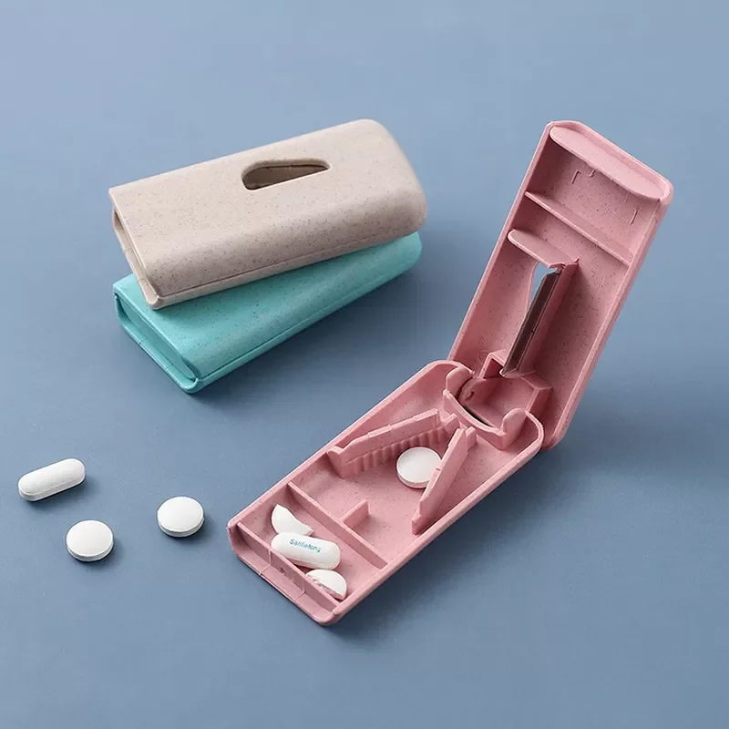 Portable Medicine Capsule Storage Box with Crushing Grinding Pill Function for Swallowing Difficulty Old People First Aid Kit
Portable Medicine Capsule Storage Box with Crushing Grinding Pill Function for Swallowing Difficulty Old People First Aid Kit