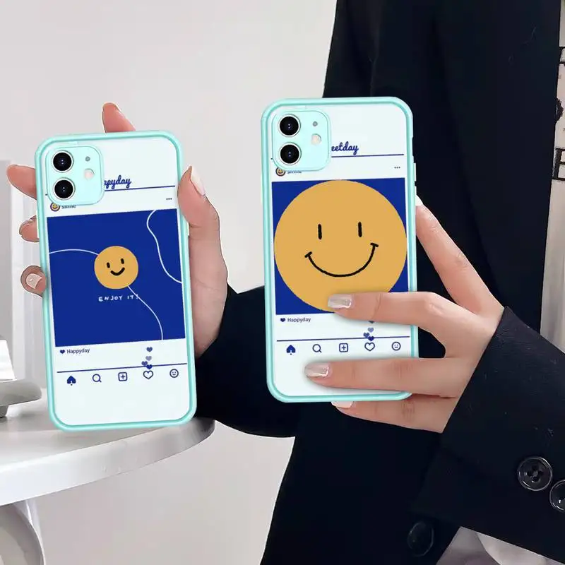 

FHNBLJ Cute Cartoon Smile Flower Phone Case for iPhone X XR XS 7 8 Plus 11 12 13 pro MAX 13mini Translucent Matte Case
