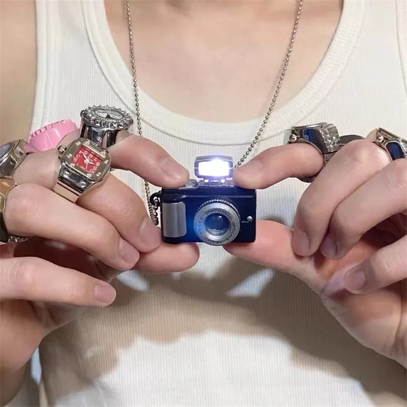 Fashion Flash Light Camera Necklace For Women Man Punk Long Chain Necklace Vintage Camera Pendant Necklaces Party Jewelry
Fashion Flash Light Camera Necklace For Women Man Punk Long Chain Necklace Vintage Camera Pendant Necklaces Party Jewelry