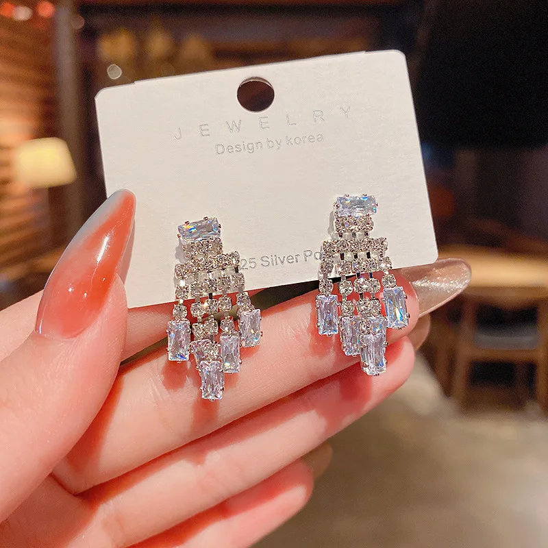 S925 Silvers Simple Zircon Drop Dangle Earrings Shining Bohemian Jewellery for Women Earrings Korean Fashion Wholesale
S925 Silvers Simple Zircon Drop Dangle Earrings Shining Bohemian Jewellery for Women Earrings Korean Fashion Wholesale