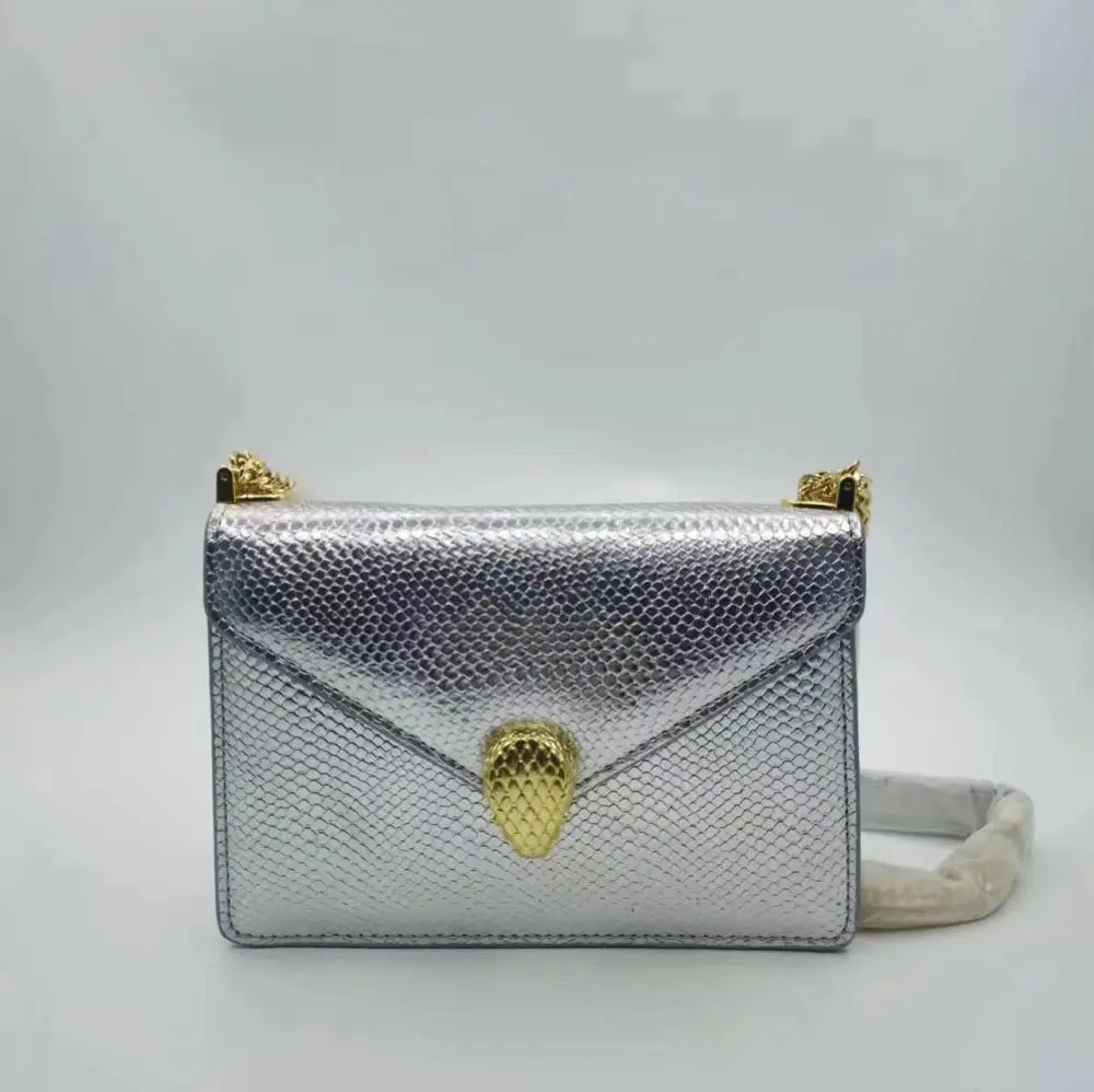 Luxury Brand Envelope Bag Snake Pattern Purse Snake Metal Lock Chain Adjustable Shoulder Strap Crossbody Bag Splite Leather Feme
Luxury Brand Envelope Bag Snake Pattern Purse Snake Metal Lock Chain Adjustable Shoulder Strap Crossbody Bag Splite Leather Feme
