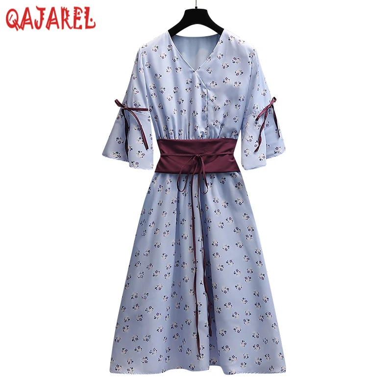Women Blue Floral Chiffon V-Neck Sexy Midi Dress Summer Short Sleeve Elegant Bodycon Robe 2022 Korean Vintage Casual Party Dress
Women Blue Floral Chiffon V-Neck Sexy Midi Dress Summer Short Sleeve Elegant Bodycon Robe 2022 Korean Vintage Casual Party Dress