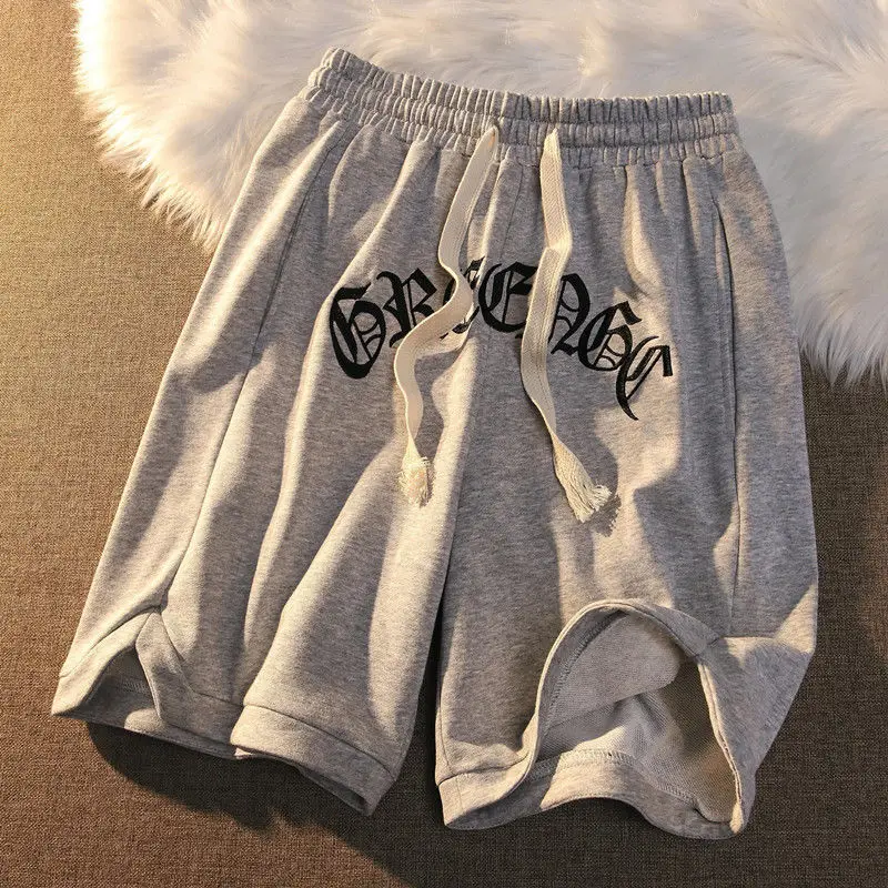 Vintage Streetwear Letter Embroidery Elastic Waist Loose Outer Wear Mens Shorts 2022 New Summer Casual Couple Five-point Shorts
Vintage Streetwear Letter Embroidery Elastic Waist Loose Outer Wear Mens Shorts 2022 New Summer Casual Couple Five-point Shorts