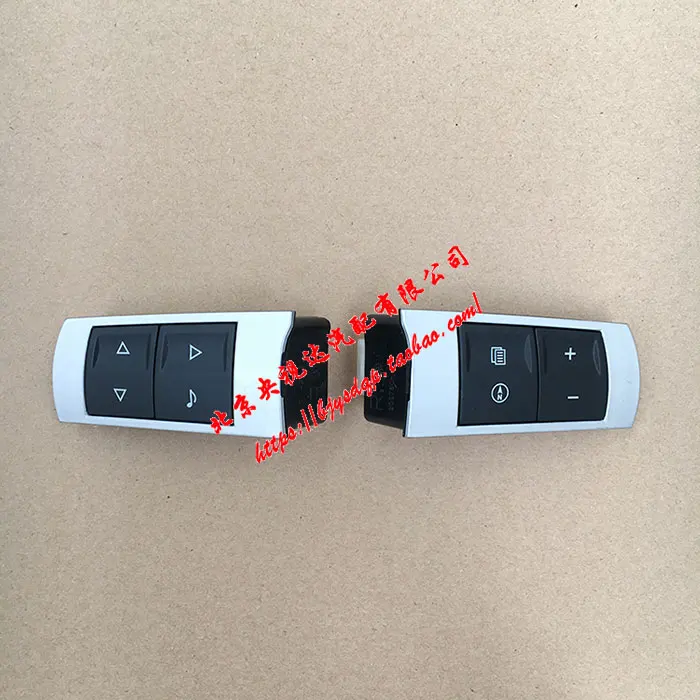 For Chrysler 300C Original Steering Wheel Volume Switch Steering Wheel Cruise Switch Button
For Chrysler 300C Original Steering Wheel Volume Switch Steering Wheel Cruise Switch Button