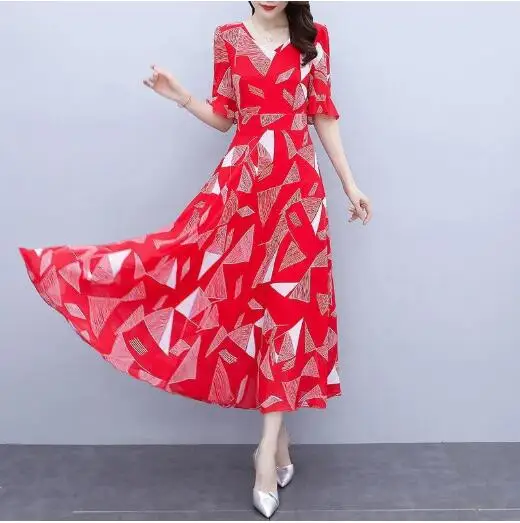 Summer new women's chiffon V-neck fashion ruffled fairy slim Vestidos temperament long skirt large swing skirt party Dresses
Summer new women's chiffon V-neck fashion ruffled fairy slim Vestidos temperament long skirt large swing skirt party Dresses
