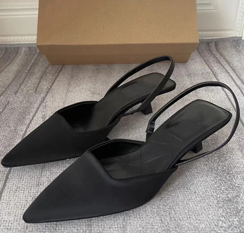 New Summer ZA Sandals For Women Pointed Toe Low Heel Women High Heel Ladies Wedding Dress Shoes Ladies Slippers Soft Platform
New Summer ZA Sandals For Women Pointed Toe Low Heel Women High Heel Ladies Wedding Dress Shoes Ladies Slippers Soft Platform