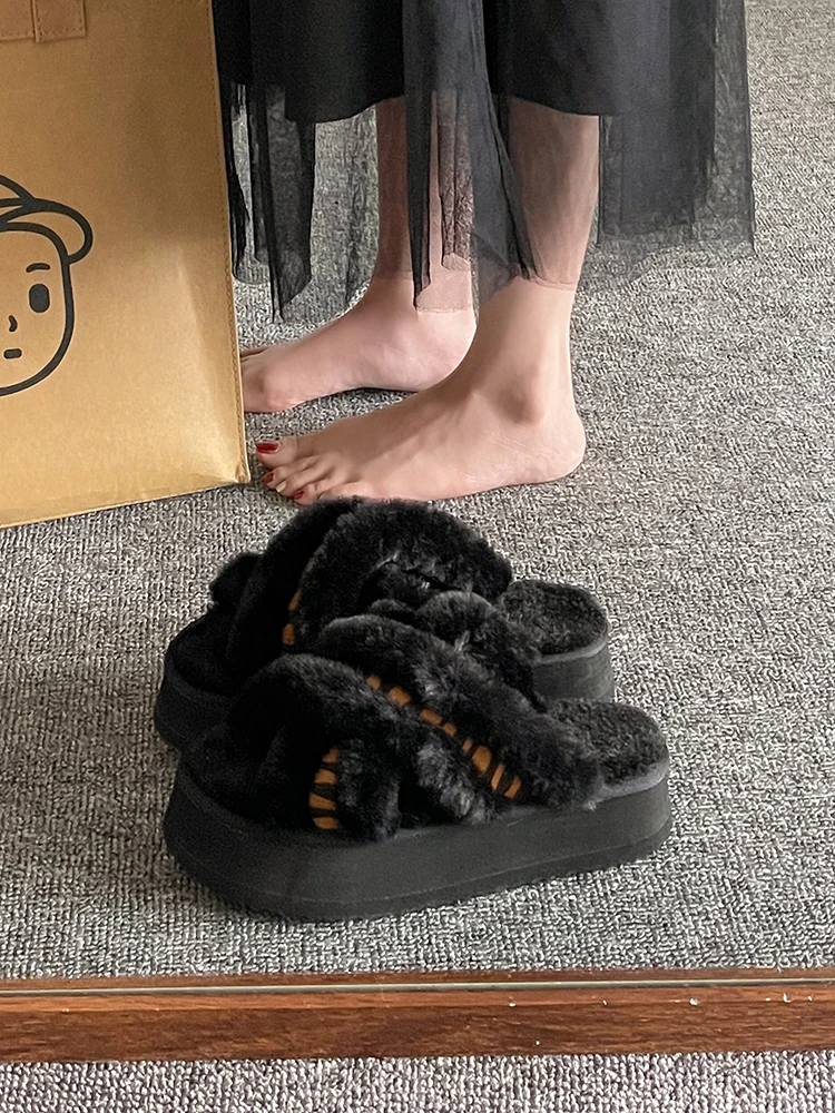 Шлепанцы женские с мягким мехом, Сланцы на платформе, из флока, удобная плюшевая обувь на плоской подошве с меховой овчиной, повседневные резиновые тапочки, 2023
Шлепанцы женские с мягким мехом, Сланцы на платформе, из флока, удобная плюшевая обувь на плоской подошве с меховой овчиной, повседневные резиновые тапочки, 2023