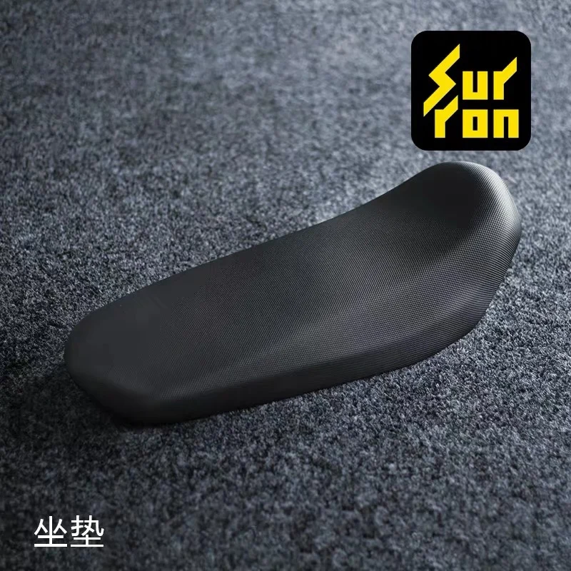 Sur-Ron X/S Surron светильник Bee внедорожный электромобиль полностью кожаная Водонепроницаемая оригинальная Обновленная новая подушка для сиденья Подушка для сиденья
Sur-Ron X/S Surron светильник Bee внедорожный электромобиль полностью кожаная Водонепроницаемая оригинальная Обновленная новая подушка для сиденья Подушка для сиденья