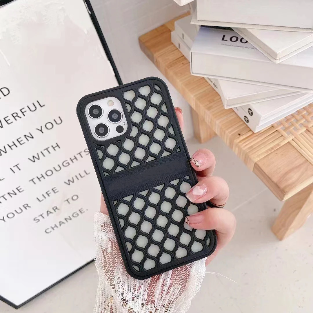 New Luxury Brand ḌR Original Design Fashion Carved Hollow Phone Cases Accessories Suitable For iPhone 13 Pro Max 12 11 XS Cover
New Luxury Brand ḌR Original Design Fashion Carved Hollow Phone Cases Accessories Suitable For iPhone 13 Pro Max 12 11 XS Cover