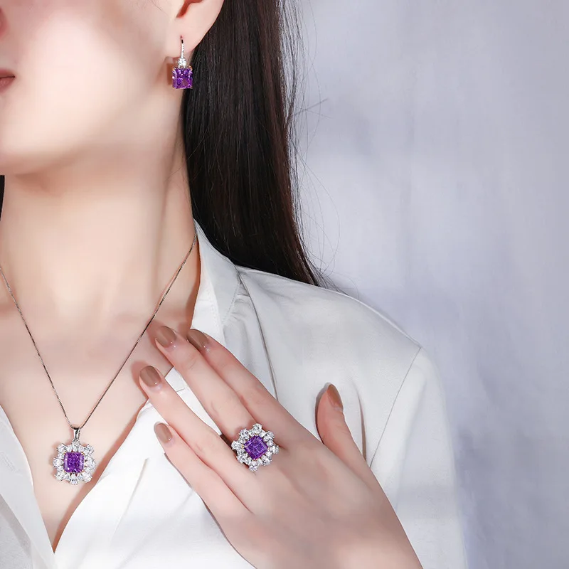 New fashion trend S925 silver inlaid 5A zircon colorful treasures ladies purple diamond pendant ring earrings set main stone
New fashion trend S925 silver inlaid 5A zircon colorful treasures ladies purple diamond pendant ring earrings set main stone