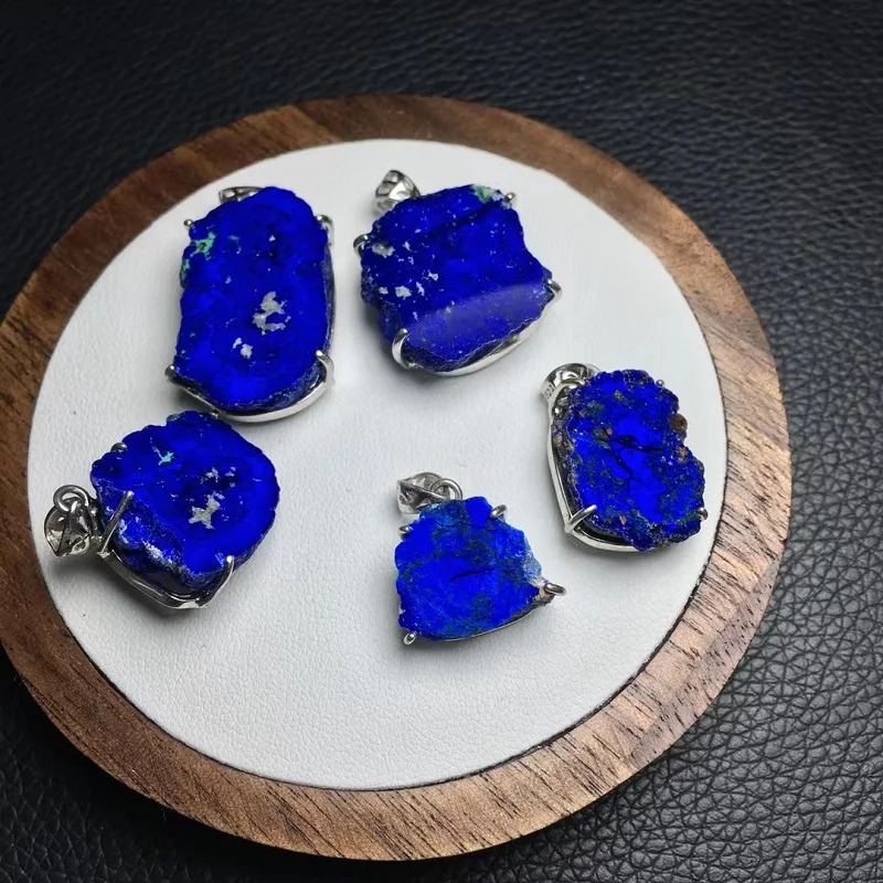 Sliver925 Azurite Raw Stone Pendant Feng Shui Reiki Healing Crystals Quartz Mineral Home Decoration Handicraft Pendants
Sliver925 Azurite Raw Stone Pendant Feng Shui Reiki Healing Crystals Quartz Mineral Home Decoration Handicraft Pendants