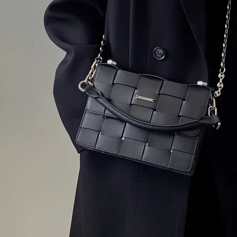 small square bag leather woven bag handbag chain bag messenger bag trendy niche design mobile phone bag
small square bag leather woven bag handbag chain bag messenger bag trendy niche design mobile phone bag