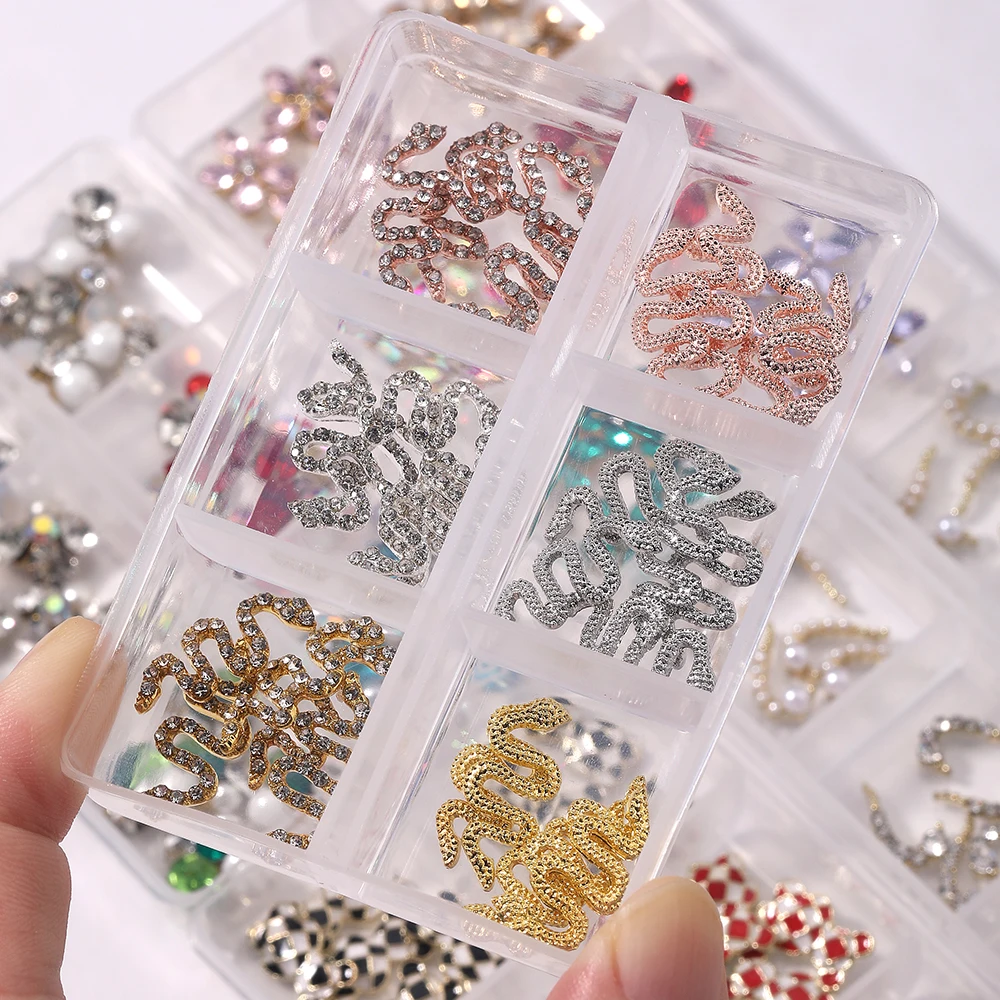3D Glitter Metal Snake Nail Charms Jewelry Luxury Glass Crystal Gem Nail Rhinestone Decoration DIY Nail Art Parts Accessories
3D Glitter Metal Snake Nail Charms Jewelry Luxury Glass Crystal Gem Nail Rhinestone Decoration DIY Nail Art Parts Accessories