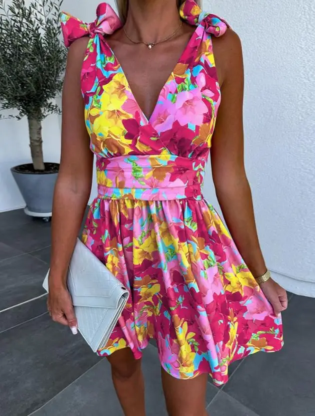 Women Fashion Sexy V-Neck Mini Skirt Print Slight Stretch Floral Shirred Pleated Casual Sweet Sleeveless Tied Dress Daily Wear
Women Fashion Sexy V-Neck Mini Skirt Print Slight Stretch Floral Shirred Pleated Casual Sweet Sleeveless Tied Dress Daily Wear