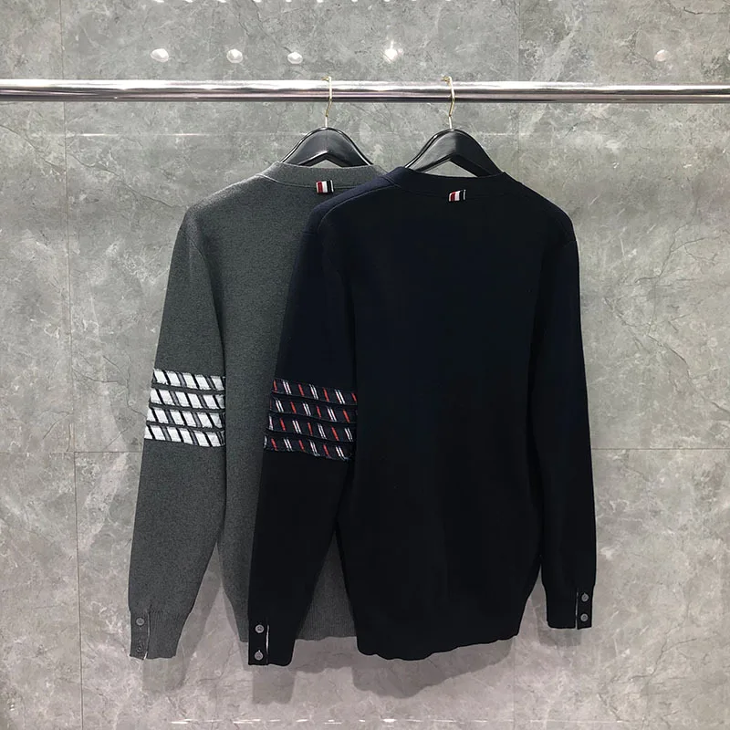 Slim V-Neck Cardigan Clothing Sweaters Coat Men 2021 New Striped Wool Cotton Solid Spring Autumn Warm Casual Coat
Slim V-Neck Cardigan Clothing Sweaters Coat Men 2021 New Striped Wool Cotton Solid Spring Autumn Warm Casual Coat