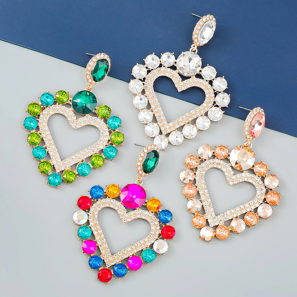 

DOINGPRO Trend Metallic Multicolor Rhinestone Heart Dangle Earring Holiday Party Luxury Jewelry 2022 Women's Elegant Accessories