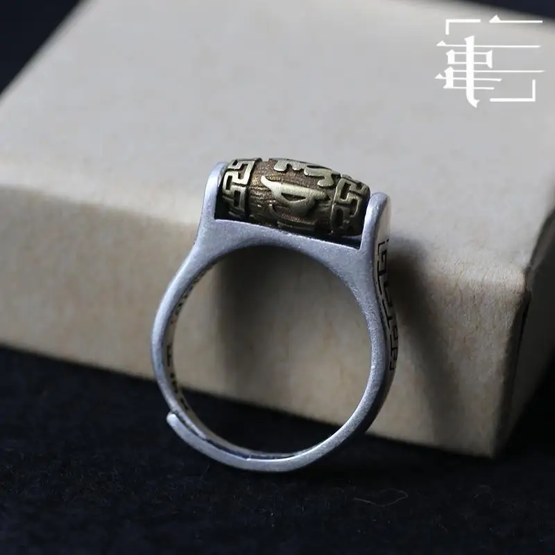 Vintage Fashion Thai Silver 99 Six character Motto Rotatable Transfer Bead Opening Adjustment Ring Men's Ring Vintage Style
Vintage Fashion Thai Silver 99 Six character Motto Rotatable Transfer Bead Opening Adjustment Ring Men's Ring Vintage Style
