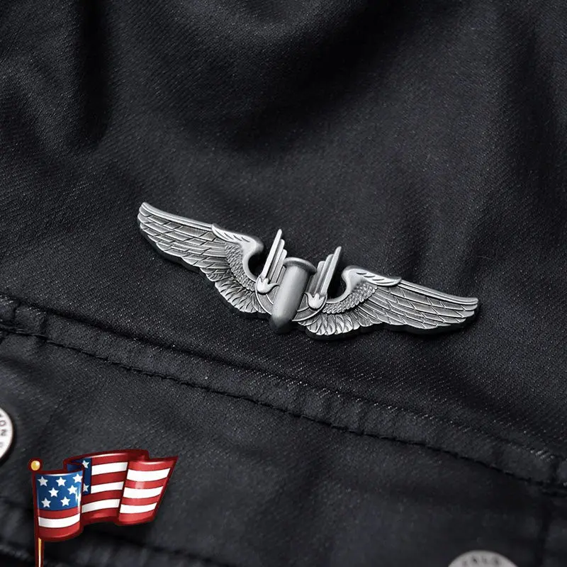 US Military Badge WWII Aviation Bombardier Badge Bomber Flying Team Logo Marine Paratrooper Insignia
US Military Badge WWII Aviation Bombardier Badge Bomber Flying Team Logo Marine Paratrooper Insignia