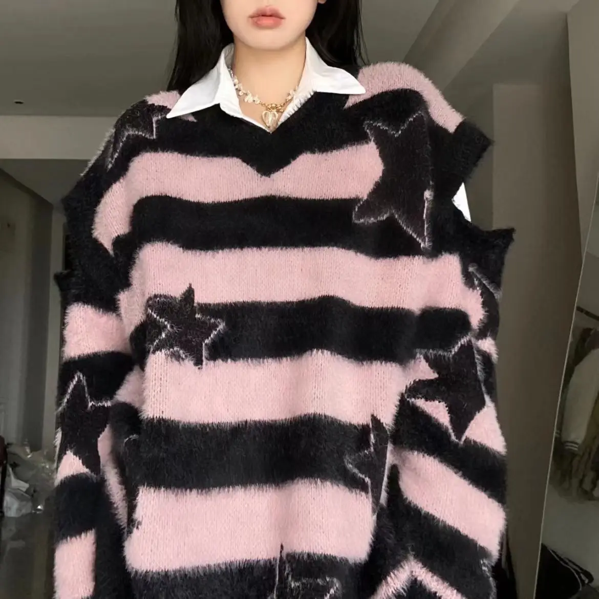 Women Clothing 2022 Spring Autumn New Fashionable Preppy Style Striped Star Full Print Vest Knit Sweater Casual Simple Top Women
Women Clothing 2022 Spring Autumn New Fashionable Preppy Style Striped Star Full Print Vest Knit Sweater Casual Simple Top Women