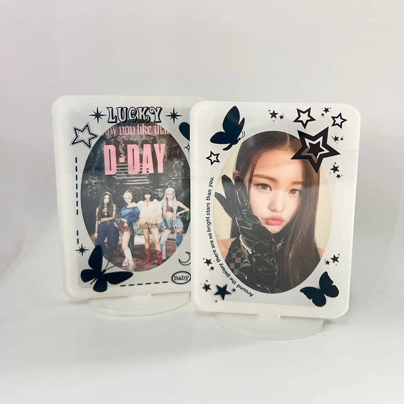 3 Inch Acrylic Idol Photocards Photo Frame Desktop Photo Cards Display Stand Ornament Desk Accessories School Stationery
3 Inch Acrylic Idol Photocards Photo Frame Desktop Photo Cards Display Stand Ornament Desk Accessories School Stationery