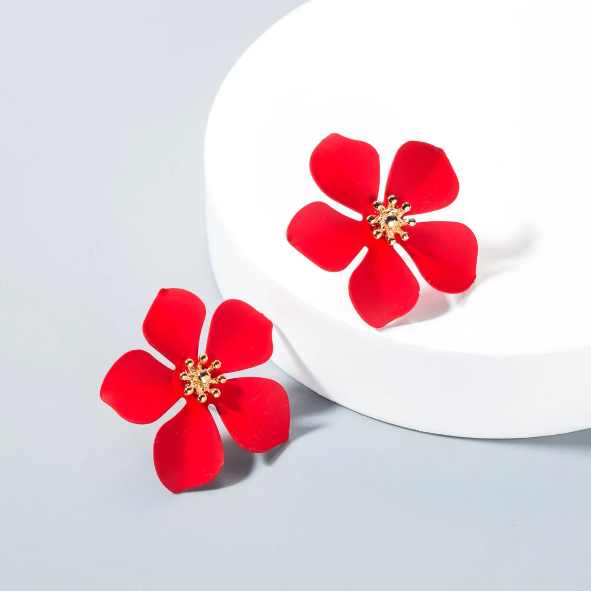 2022 Trendy Multicolor Flowers Stud Statement Earrings for Women Wedding Summer Party Jewelry Boho Metal Cute Pendant Earring
2022 Trendy Multicolor Flowers Stud Statement Earrings for Women Wedding Summer Party Jewelry Boho Metal Cute Pendant Earring
