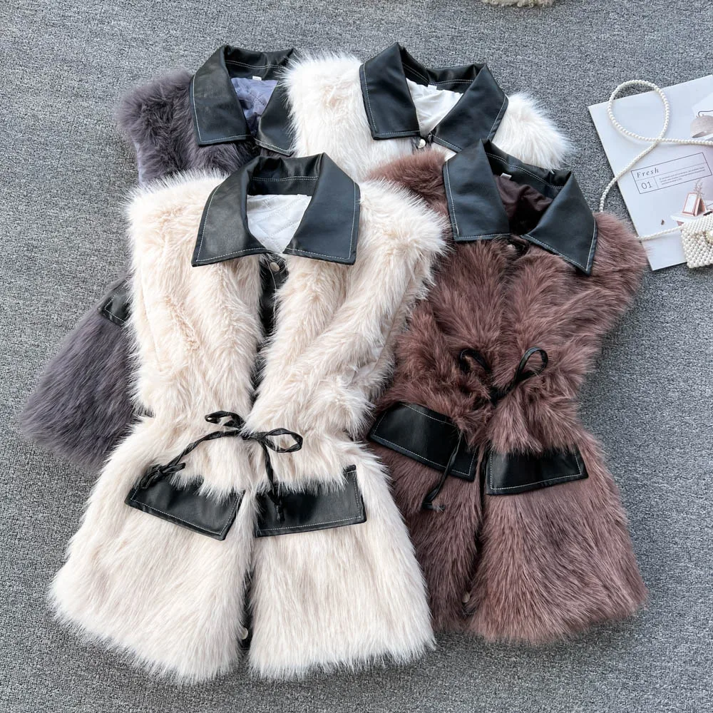 Women Autumn Winter Fur Waistcoat Short Coat Imitation Fox Fur Ladies Fashion PU Leather Stitching Fur Vest Top
Women Autumn Winter Fur Waistcoat Short Coat Imitation Fox Fur Ladies Fashion PU Leather Stitching Fur Vest Top