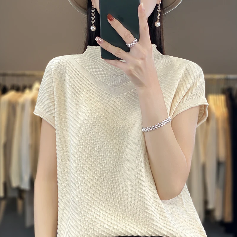 Футболка женская трикотажная с коротким рукавом и воротником-стойкой, 4 цвета
Футболка женская трикотажная с коротким рукавом и воротником-стойкой, 4 цвета