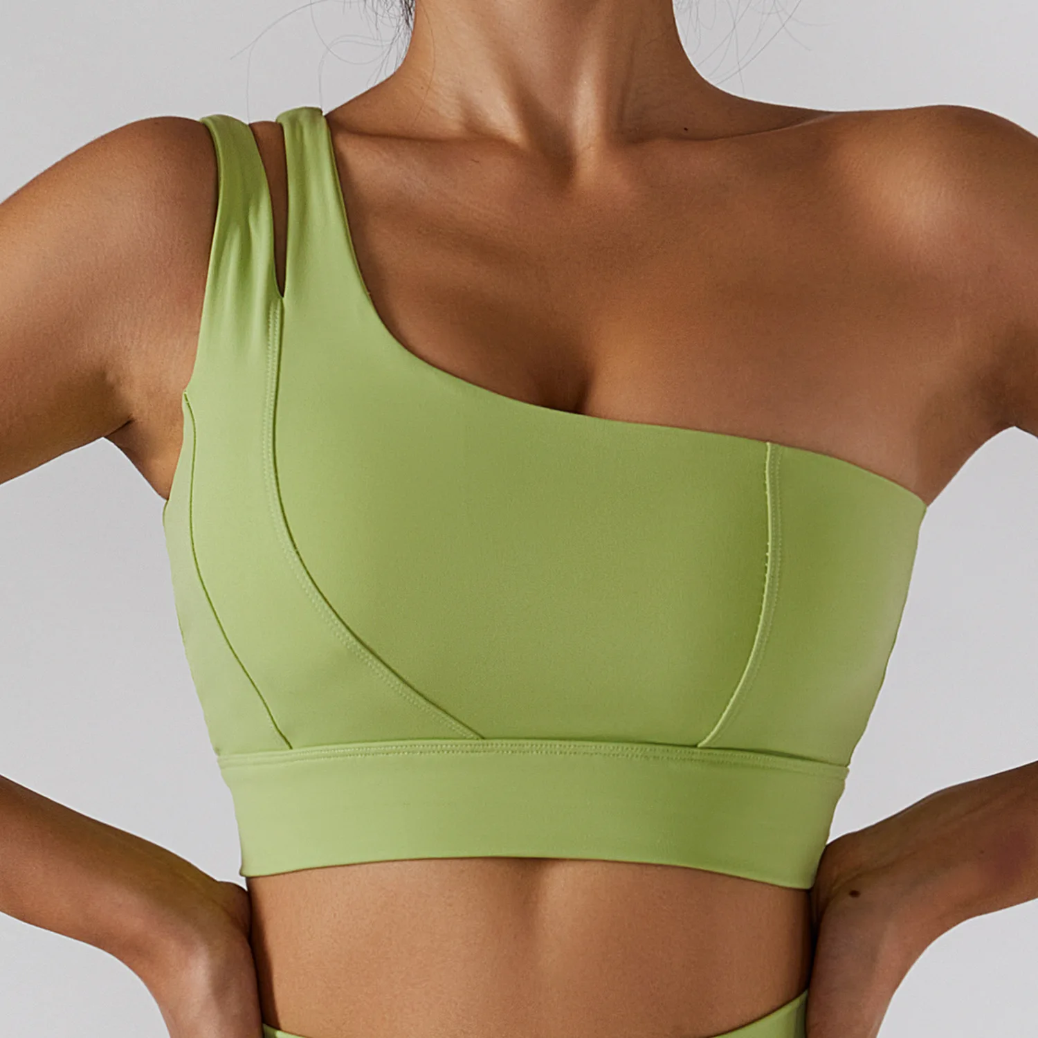X-HERR Sexy One Shoulder Sports Bra for Women Fashion Cutout Fitness Exercise Bras 2022 Ladies Fashion Running Yoga Workout Top
X-HERR Sexy One Shoulder Sports Bra for Women Fashion Cutout Fitness Exercise Bras 2022 Ladies Fashion Running Yoga Workout Top