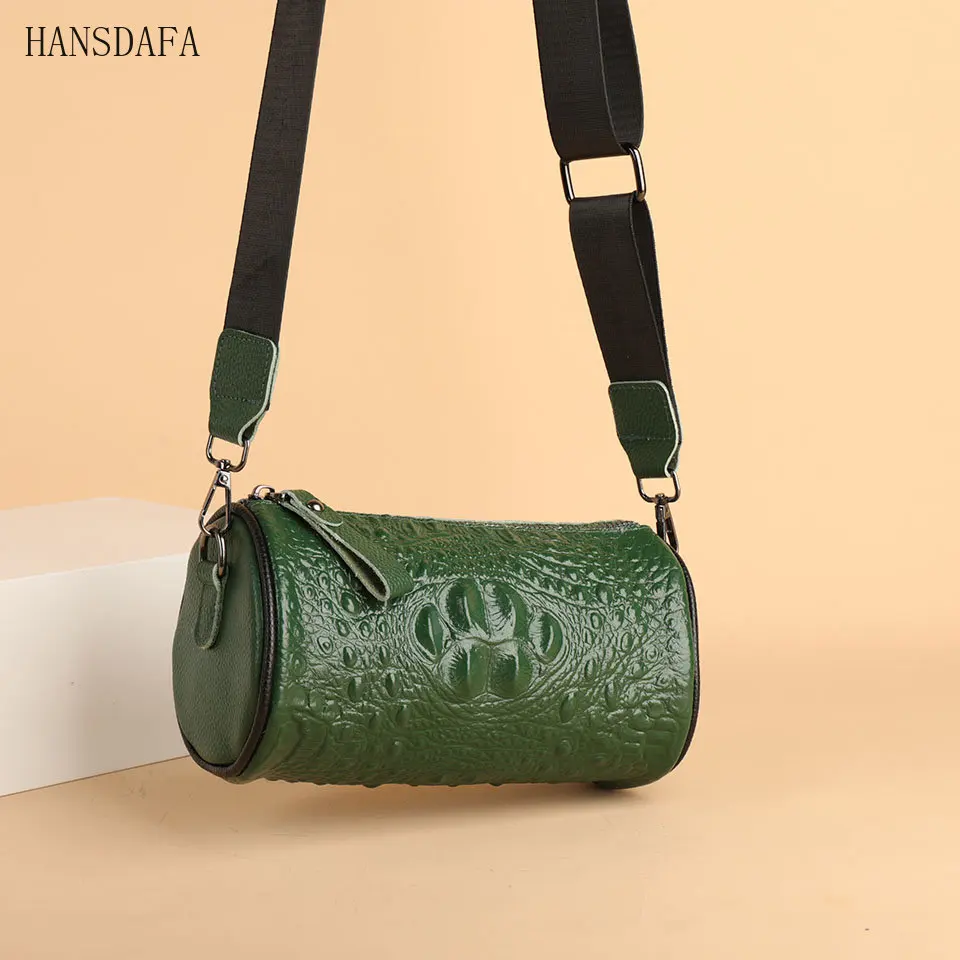 Crocodile Cow Leather Handbag for Women 2022 New Weave Wide Straps Female Shoulder Crossbody Bag Genuine Leather Ladies Tote Sac
Crocodile Cow Leather Handbag for Women 2022 New Weave Wide Straps Female Shoulder Crossbody Bag Genuine Leather Ladies Tote Sac