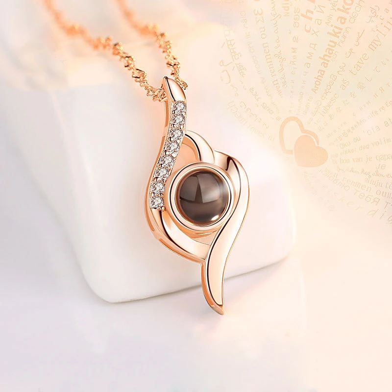 2023 New In 100 Languages I Love You Pendant Zircon Necklaces For Women Girlfriend Birthday Gift Fashion Charm Jewelry Wholesale 
2023 New In 100 Languages I Love You Pendant Zircon Necklaces For Women Girlfriend Birthday Gift Fashion Charm Jewelry Wholesale