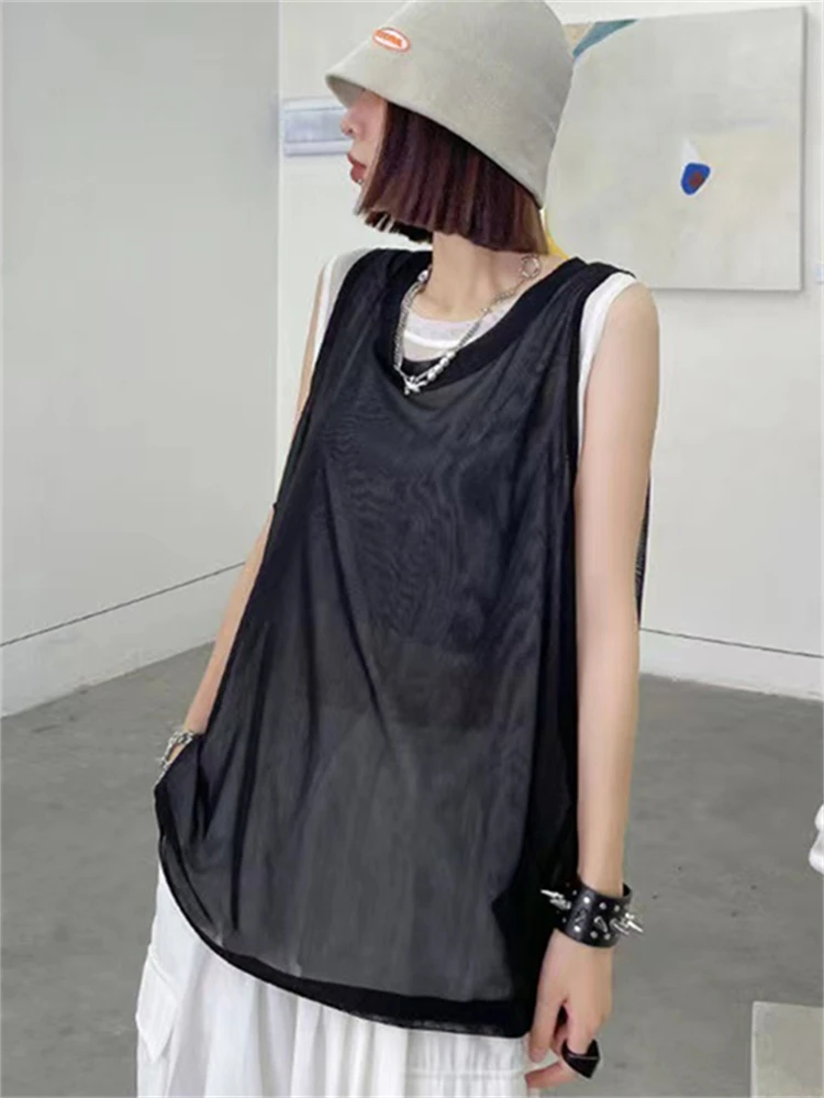 Майка женская прозрачная сетчатая с круглым вырезом, уличная одежда в стиле хип-хоп, свободная черная рубашка без рукавов, 2022, лето 2033 
Майка женская прозрачная сетчатая с круглым вырезом, уличная одежда в стиле хип-хоп, свободная черная рубашка без рукавов, 2022, лето 2033