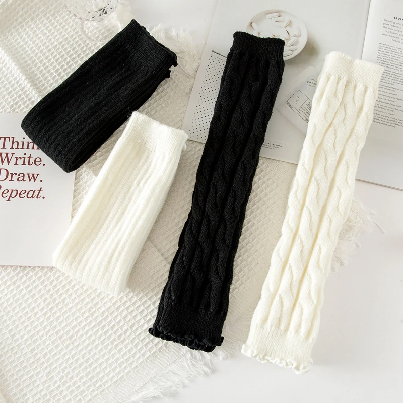 JK Kawaii Japanese Woman Clothes Leg Warmers Women's Harajuku Long Tube Solid Color Knitted Korean Version Lolita Underwear
JK Kawaii Japanese Woman Clothes Leg Warmers Women's Harajuku Long Tube Solid Color Knitted Korean Version Lolita Underwear