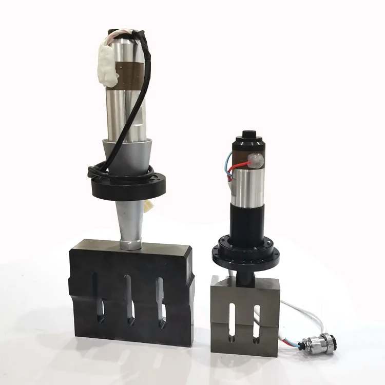 15KHz 20KHz Ultrasonic Welding Generator Transducer Horn For Nonwoven Fabric Mask Welding Machine 
15KHz 20KHz Ultrasonic Welding Generator Transducer Horn For Nonwoven Fabric Mask Welding Machine