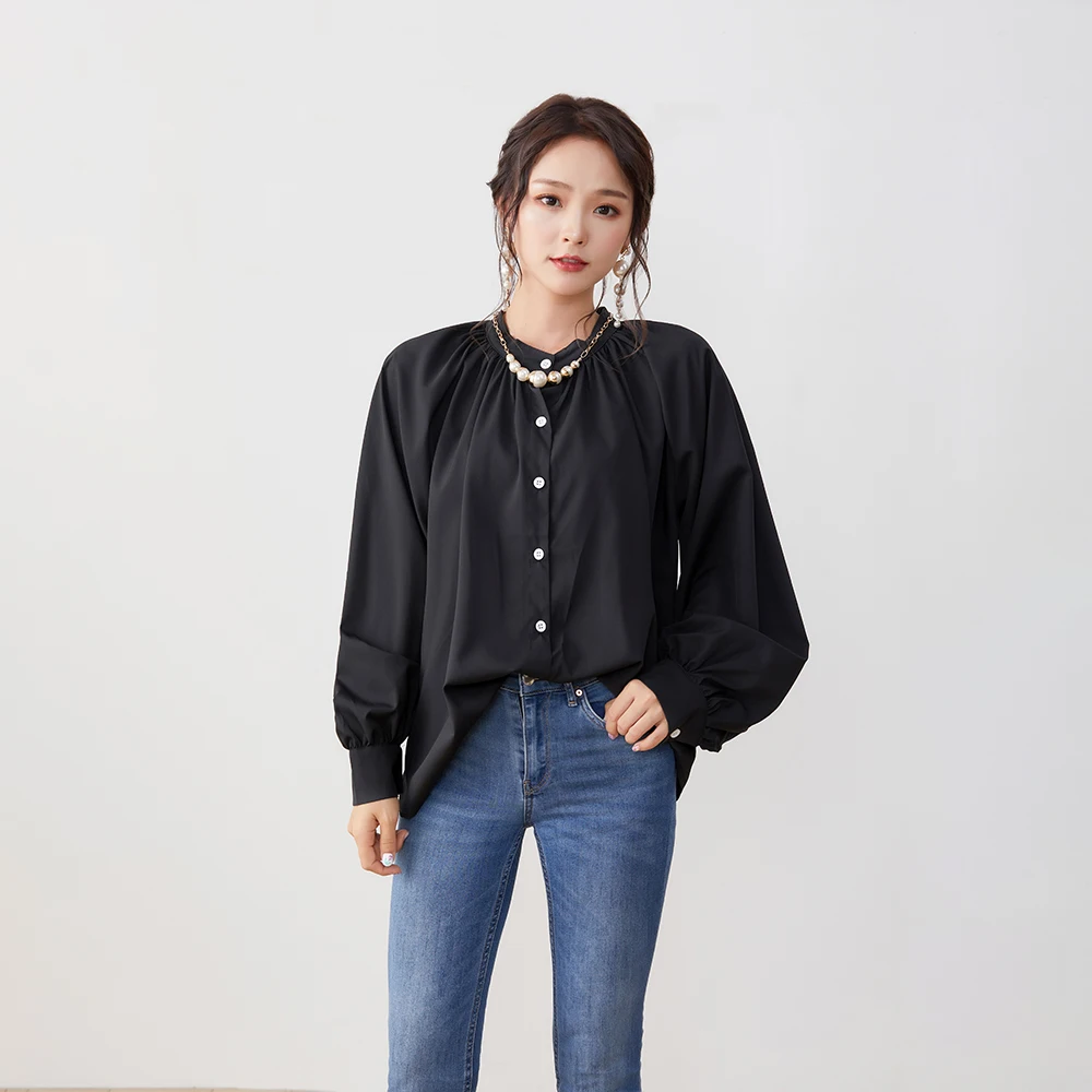 Women Pleated Blouse Elegant Black Button Shirts Spring Autumn Blusas Female Long Puff Sleeve Tops Casual Solid Loose Pullover
Women Pleated Blouse Elegant Black Button Shirts Spring Autumn Blusas Female Long Puff Sleeve Tops Casual Solid Loose Pullover