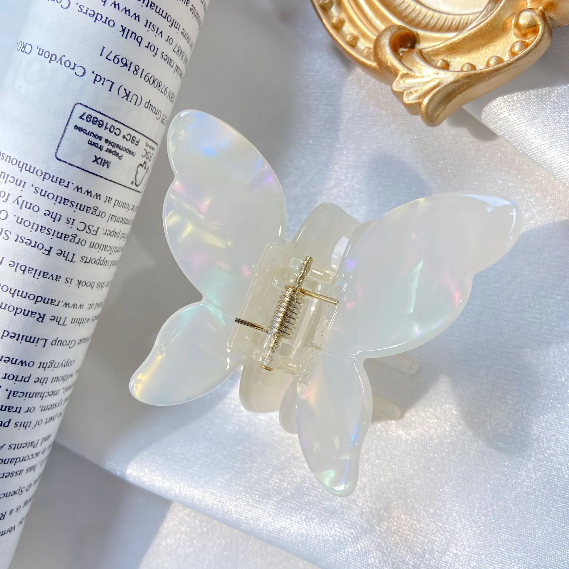 5.7cm Long Colorful Butterfly Acetate Floral Hairclaw Hairclip Pins Sweet Fairy Fashion Hair Accessories for Girls Holiday
5.7cm Long Colorful Butterfly Acetate Floral Hairclaw Hairclip Pins Sweet Fairy Fashion Hair Accessories for Girls Holiday