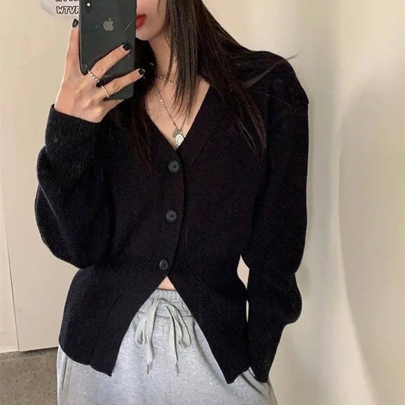 Black Sweater for Women Spring Autumn New Short Knitted Cardigan Coat for Women cardigans sueter mujer invierno 2022
Black Sweater for Women Spring Autumn New Short Knitted Cardigan Coat for Women cardigans sueter mujer invierno 2022