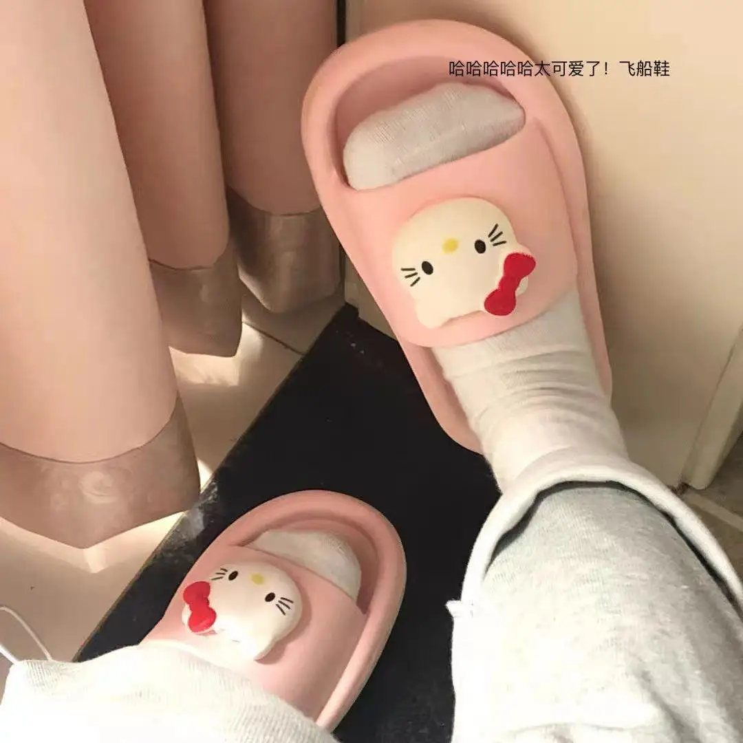 Сандалии Sanrios с рисунком Hello Kitty Cinnamoroll, милые летние шлепанцы для всей семьи, нескользящая обувь для ванной комнаты, сандалии для студентов и спальни
Сандалии Sanrios с рисунком Hello Kitty Cinnamoroll, милые летние шлепанцы для всей семьи, нескользящая обувь для ванной комнаты, сандалии для студентов и спальни