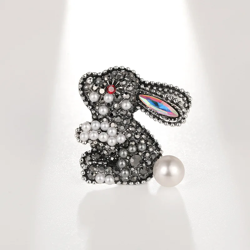 Vintage gold Rhinestone Rabbit Brooches For Women Unisex 3 colors Bunny Animal Office party Women Accessories Brooch Pins Gifts 
Vintage gold Rhinestone Rabbit Brooches For Women Unisex 3 colors Bunny Animal Office party Women Accessories Brooch Pins Gifts