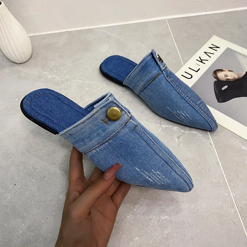 Denim Flat Slippers Women's 2022 Summer New Button-type Flat Bottom Outer Wear Pointed Toe Semi-lazy Slippers Baotou Sandals
Denim Flat Slippers Women's 2022 Summer New Button-type Flat Bottom Outer Wear Pointed Toe Semi-lazy Slippers Baotou Sandals