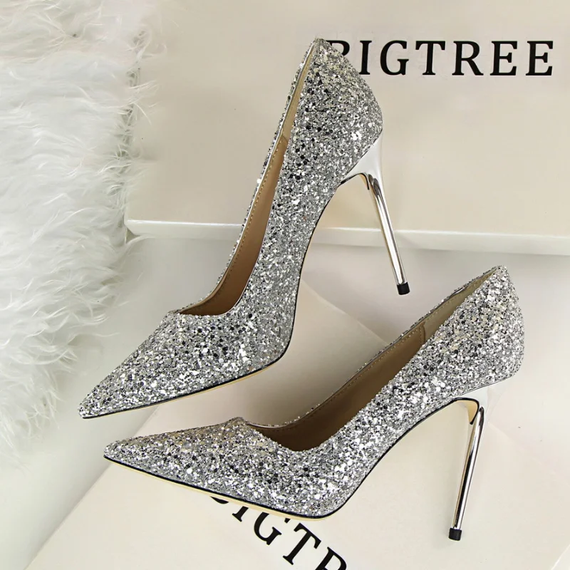 Women Pumps Fashion Shining Sequins Sexy High-heeled Shoes Personality Shallow Pointed Toe High Heels Party Prom Single Shoes
Women Pumps Fashion Shining Sequins Sexy High-heeled Shoes Personality Shallow Pointed Toe High Heels Party Prom Single Shoes