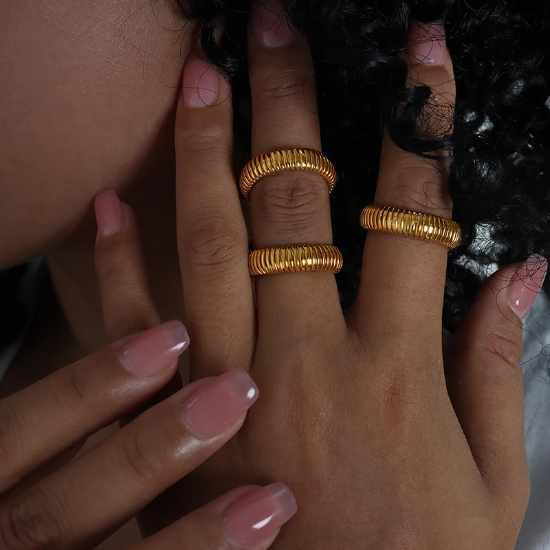 2023 Simple Geometrical Wave Ring Stainless Steel Gold Color Party Finger Rings Jewelry Birthday Gift for Women Girls
2023 Simple Geometrical Wave Ring Stainless Steel Gold Color Party Finger Rings Jewelry Birthday Gift for Women Girls