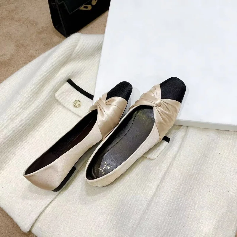 Women Casual Shoes 2023 Spring Mixed Colors Silk Ladies Flats Luxury Shallow Woman Slip on Shoes Office Work Loafers for Women
Women Casual Shoes 2023 Spring Mixed Colors Silk Ladies Flats Luxury Shallow Woman Slip on Shoes Office Work Loafers for Women